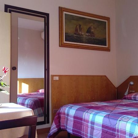 Affittacamere Giudici Lentate sul Seveso Εξωτερικό φωτογραφία